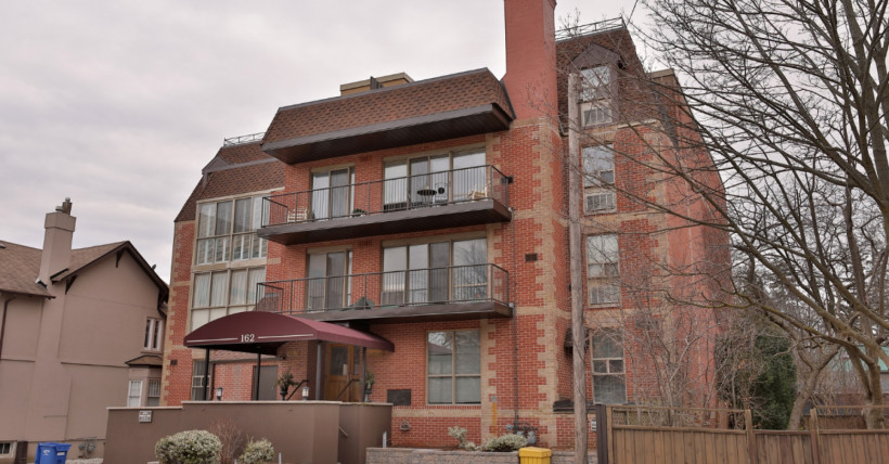 162 Reynolds St #302 | Oakville | $939,000 EXCLUSIVE