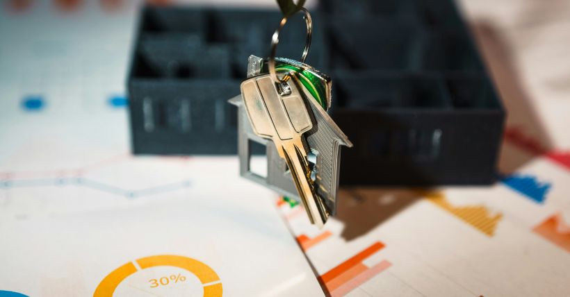 What Happens When You Overprice Your Home?