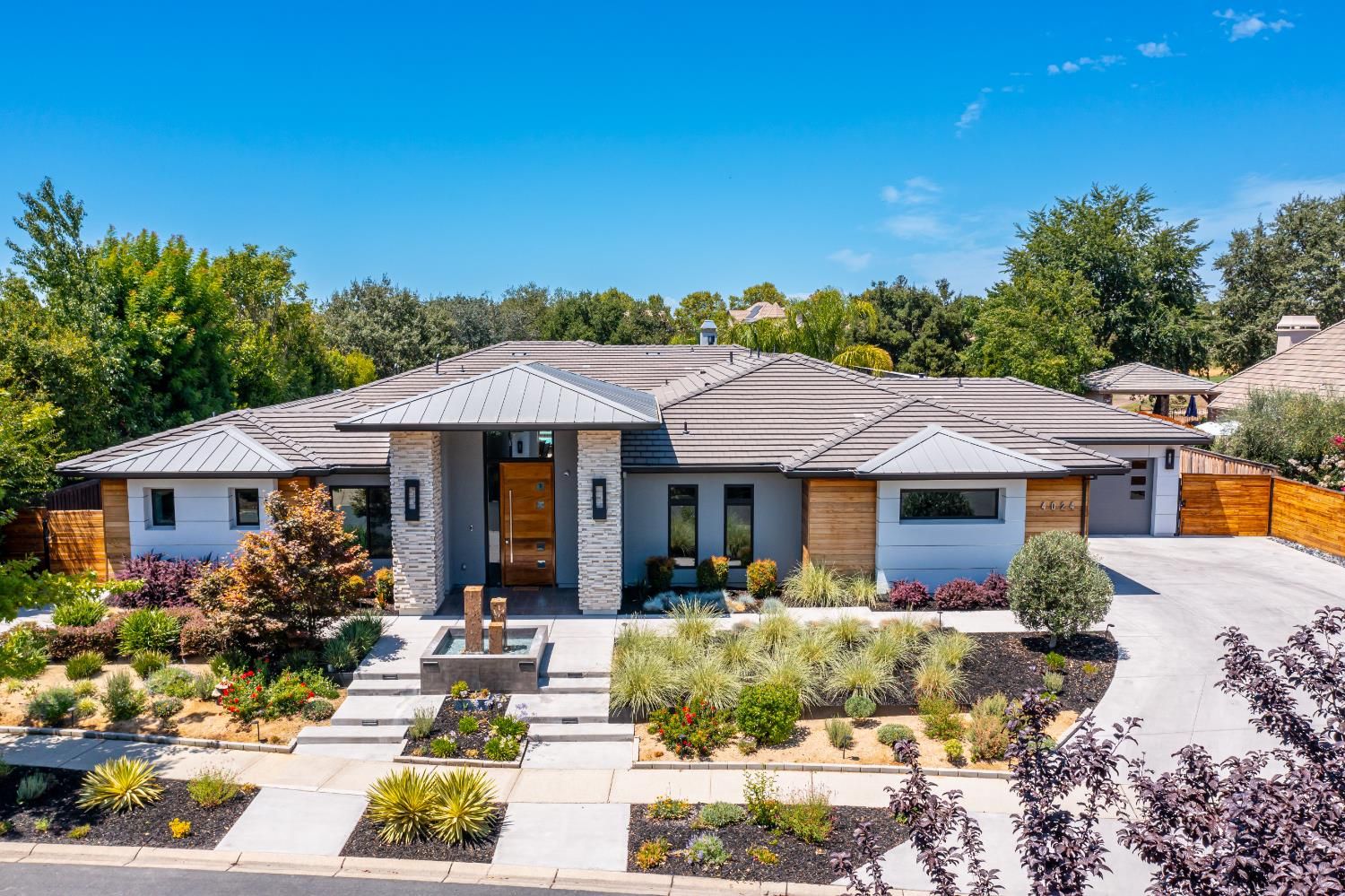 Morgan Creek gated golf course community in Roseville, CA