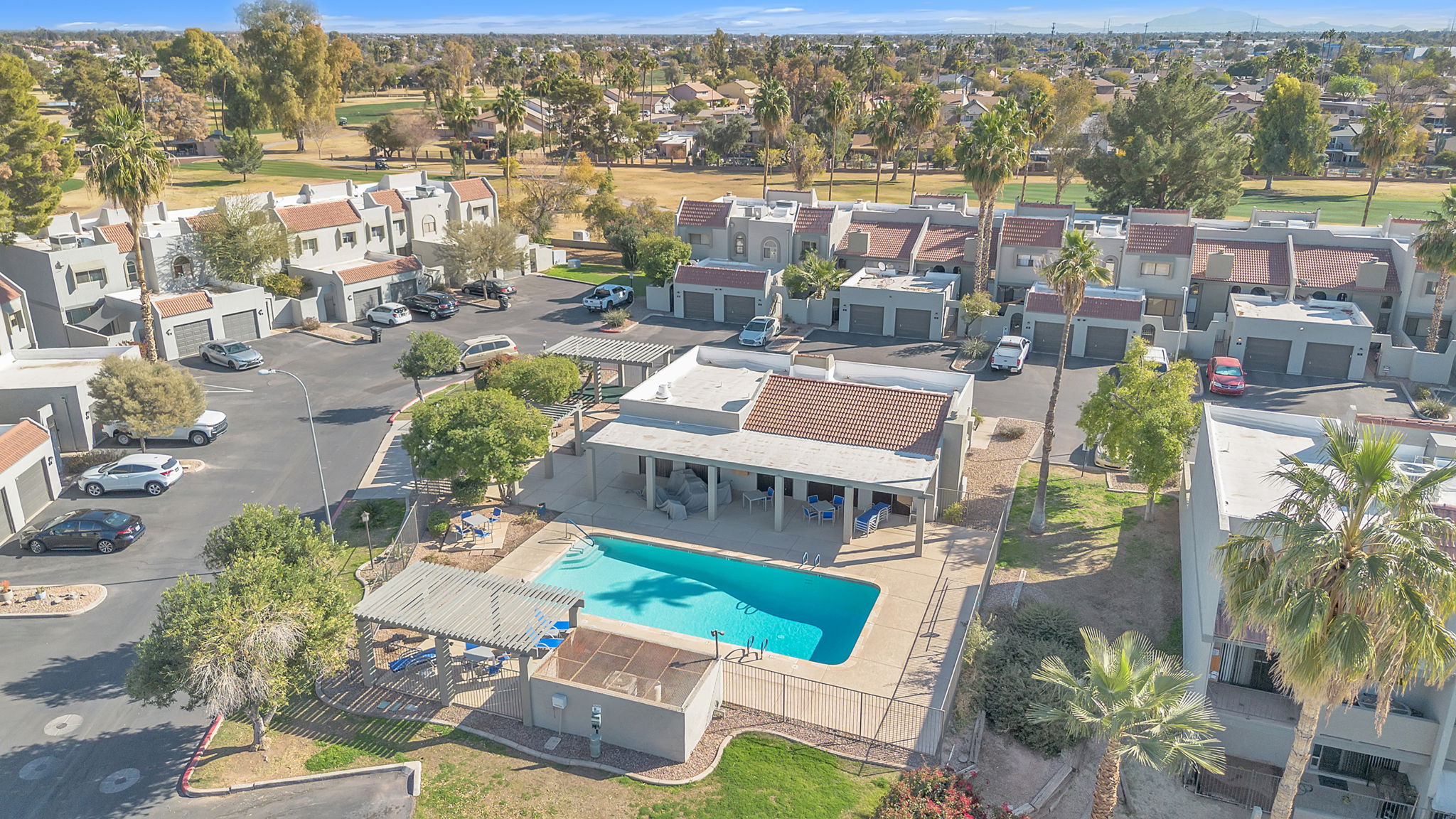 Waterfront & Golf Course Views in Dobson Ranch: Lake Park Village