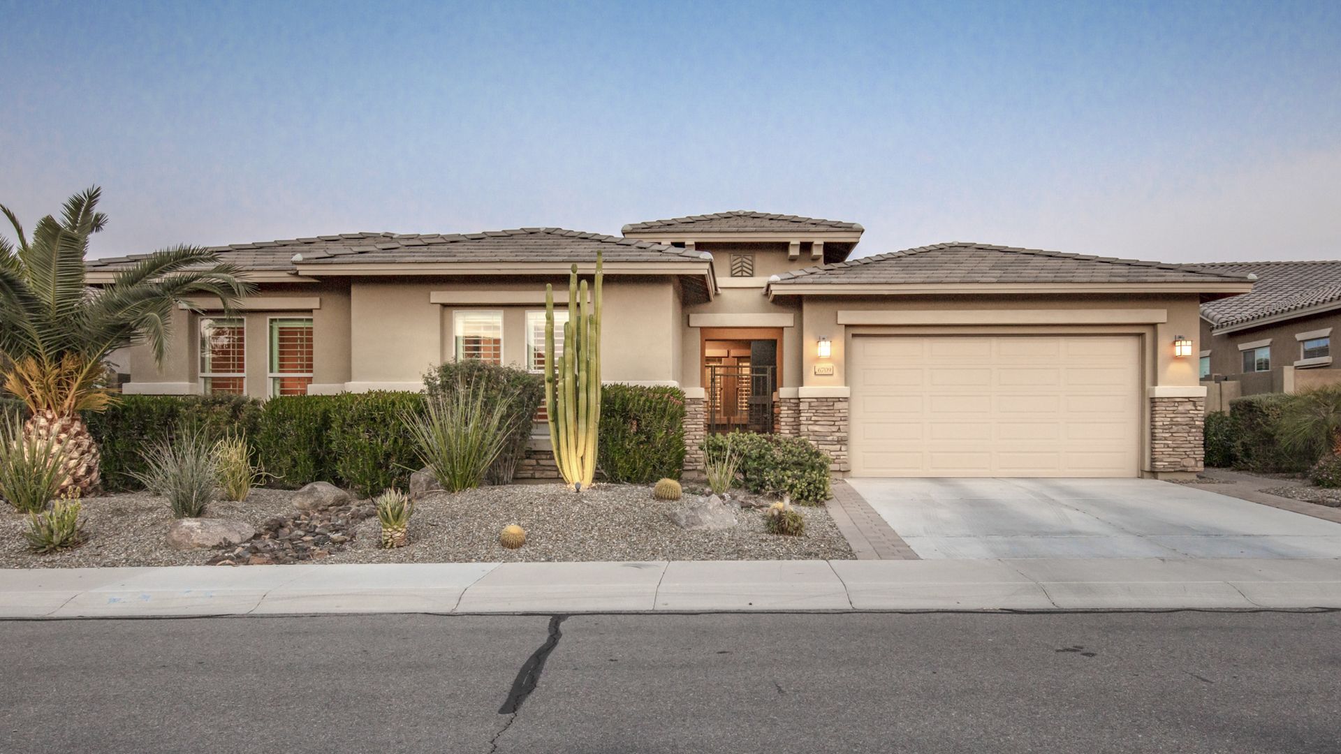 FEATURED LISTING - 6709 S Lyon Drive, Gilbert, AZ 85298 - Seville | Amy Jones Group