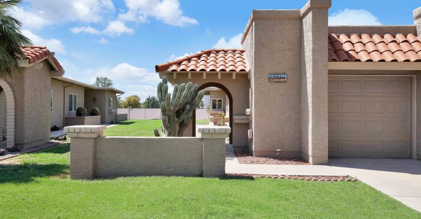 25214 S Angora Court, Sun Lakes, AZ 85248- Cottonwood Country Club | Amy Jones Group