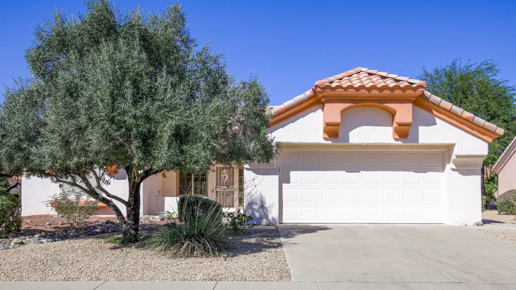 HOT LISTING - 14420 W Pecos Lane- Sun City West | Amy Jones Group