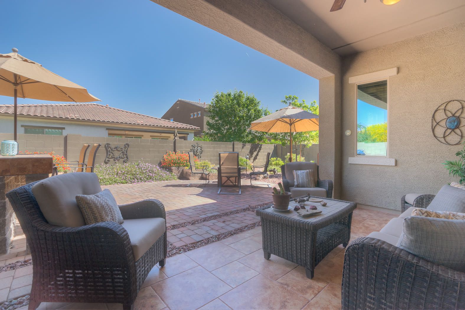 3526 E. Bart St. Gilbert, AZ 85295 Lyons Gate Amy Jones Group