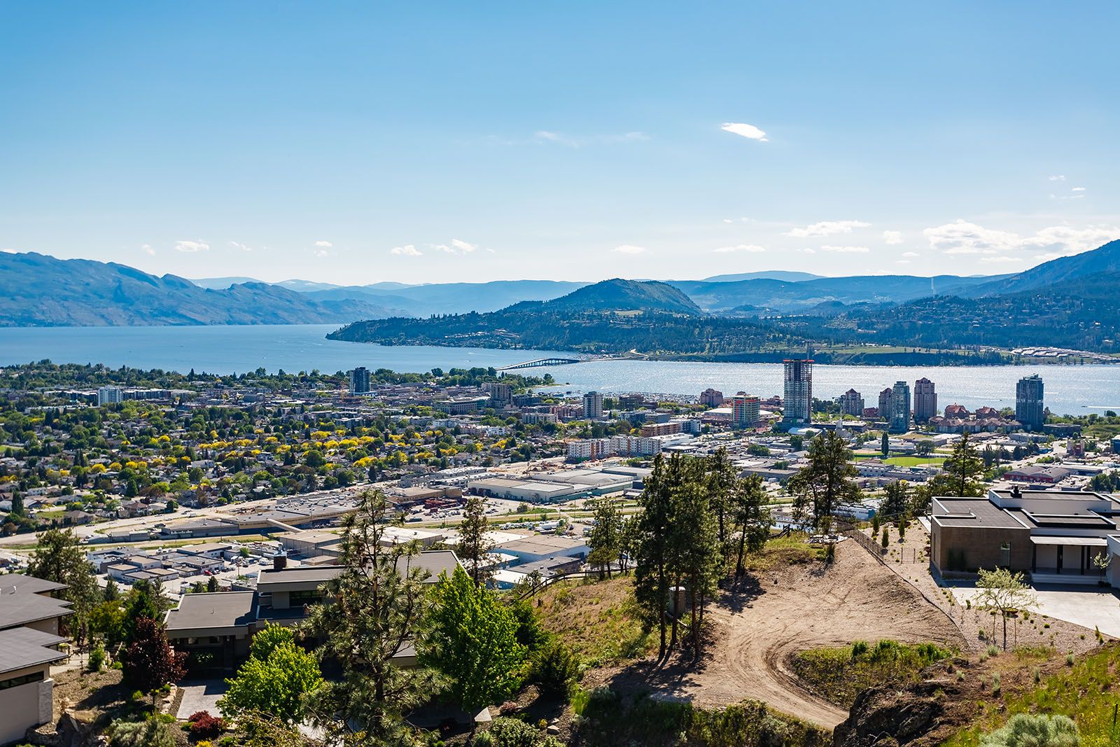 View of Kelowna and Lake Okanagan taken from Knox Mountain