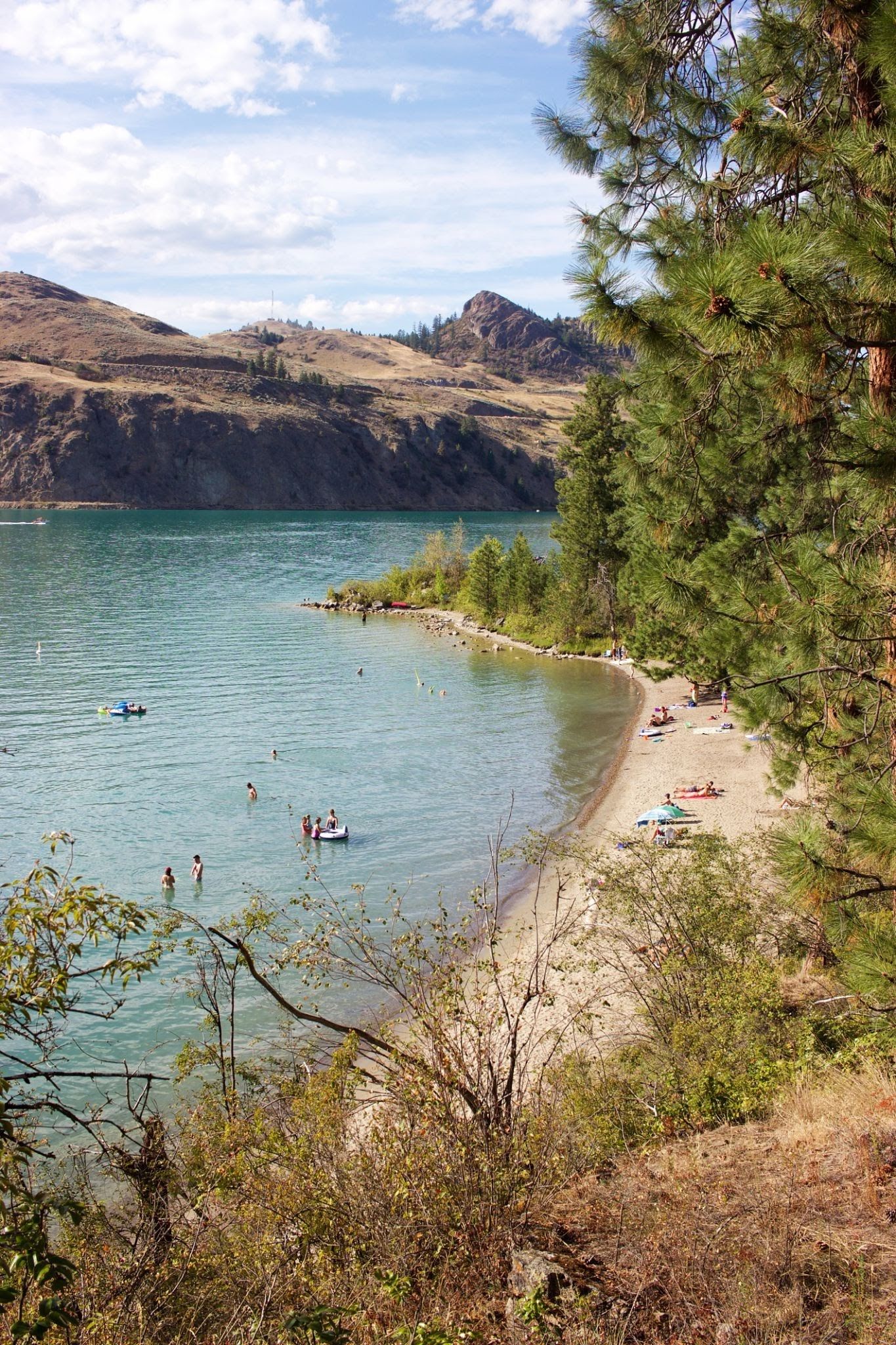 The iconic turquoise hues of Kalamalka Lake., AI generated