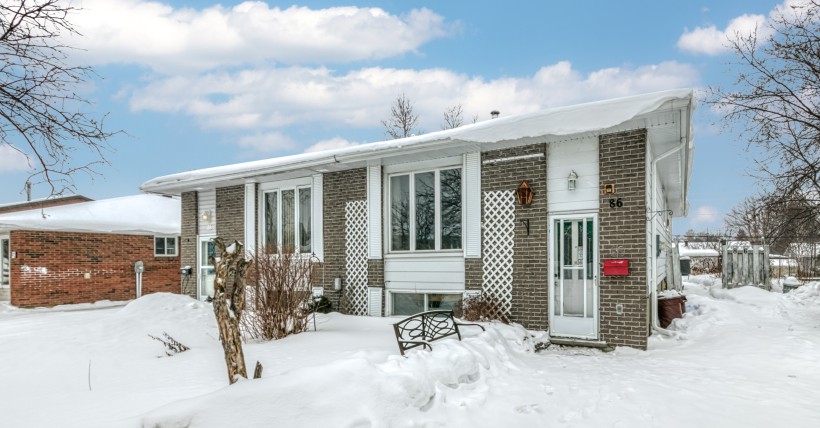 86 Colonial | Sudbury | $315,000