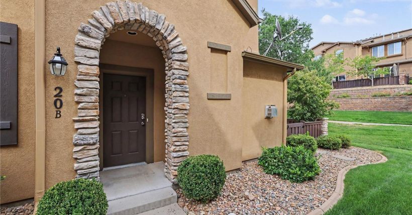 10546 Graymont Lane Unit #B, Littleton, CO 80126