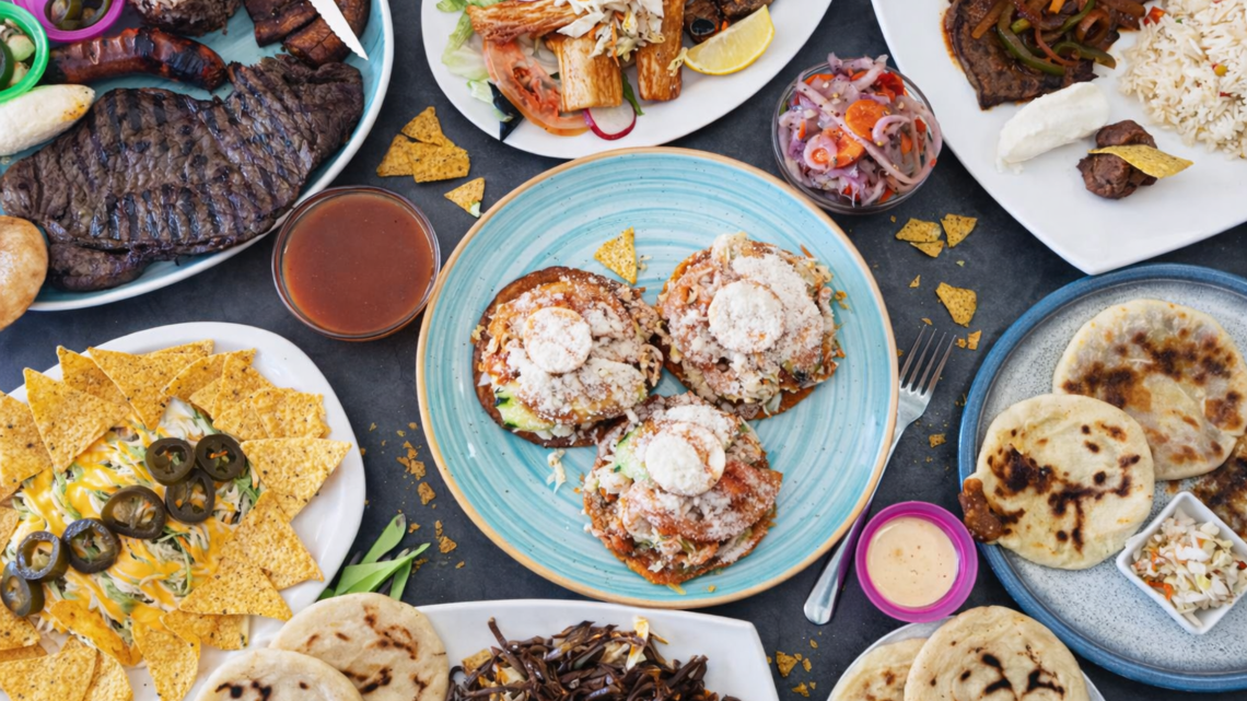Top 5 Places to Eat Near Westwood Lakes