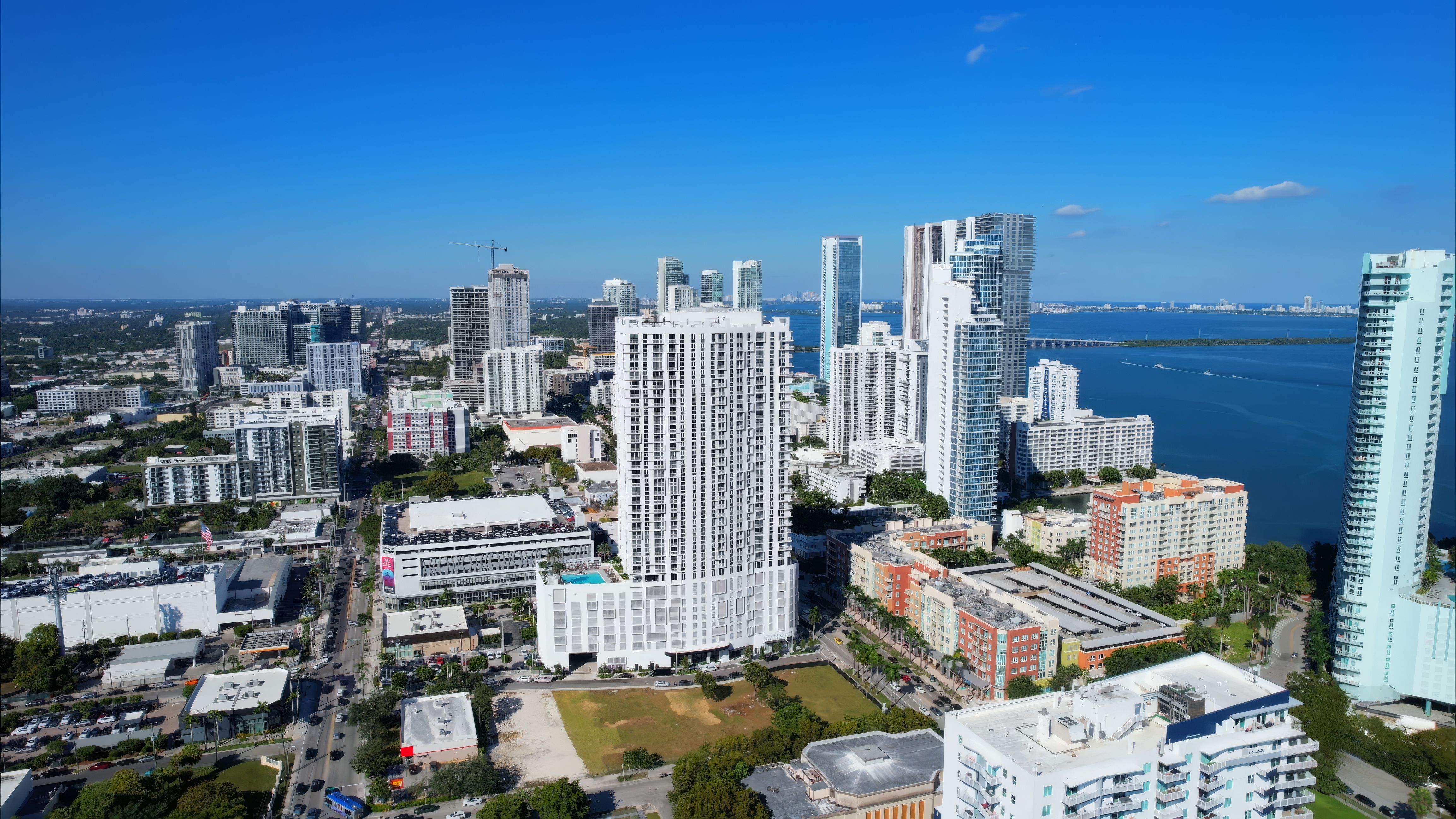 Edgewater, Miami — A Cheat Sheet for Buyers, Visitors, & the Curious