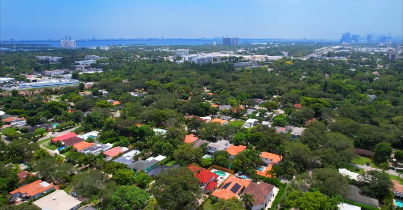 El Portal, Miami — A Cheat Sheet for Buyers, Visitors, & the Curious