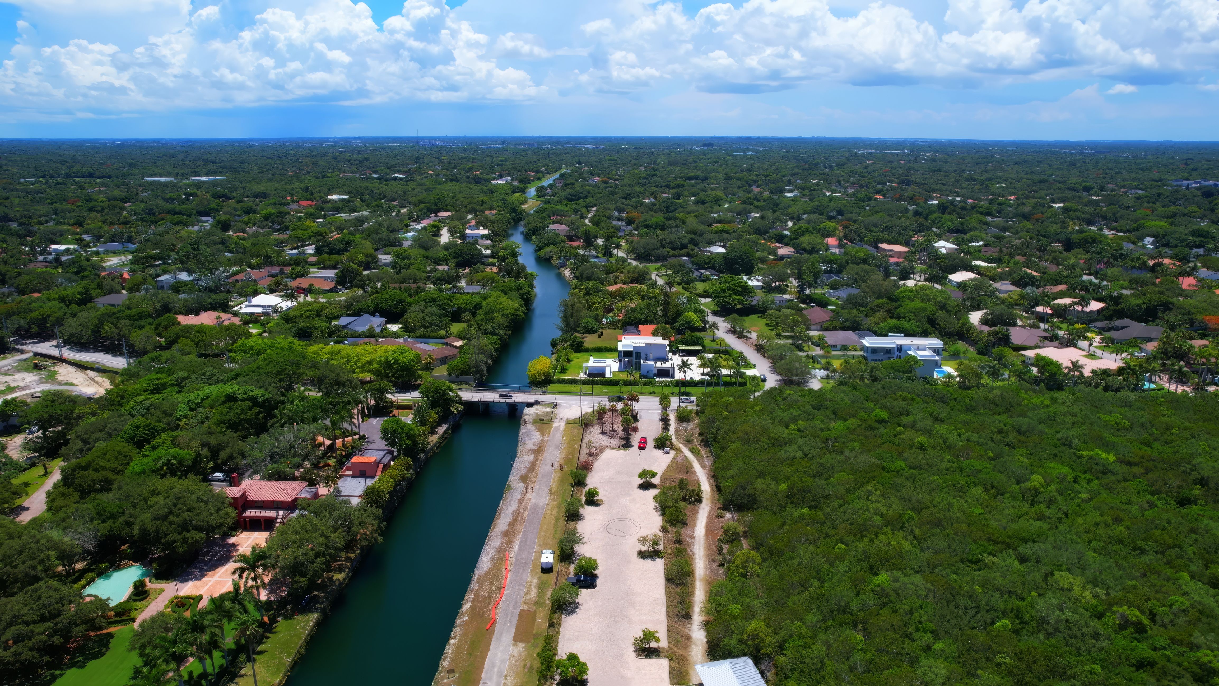 Palmetto Bay, Miami — A Cheat Sheet for Buyers, Visitors, & the Curious