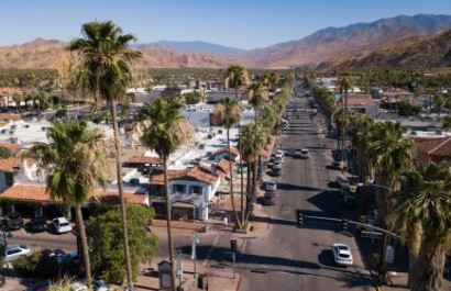 Palm Springs Living: A Heartbeat Away from Downtown's Buzz