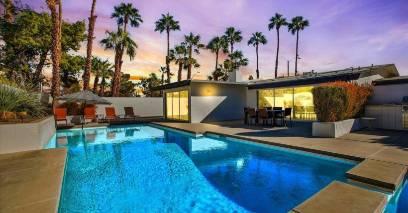 Swimming Pools in Palm Springs