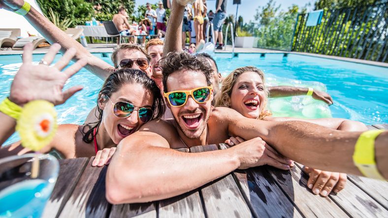 Make a Splash! Your Ultimate Guide to Throwing the Perfect Palm Springs ...