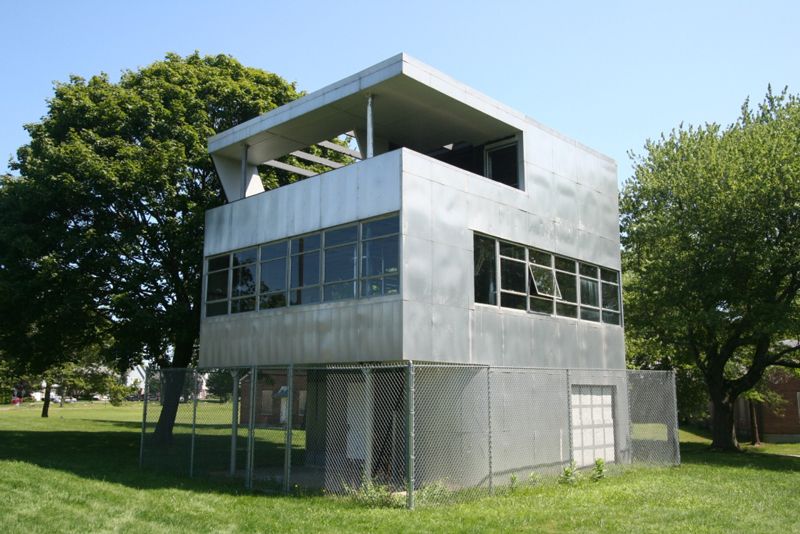 Aluminaire House