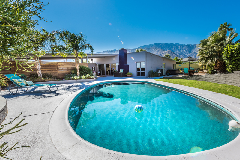 1150 E Adobe Way, Palm Springs 92262 - pool