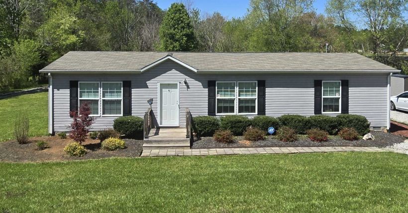 795 Hawkins Rd Sweetwater, TN 37874-5611