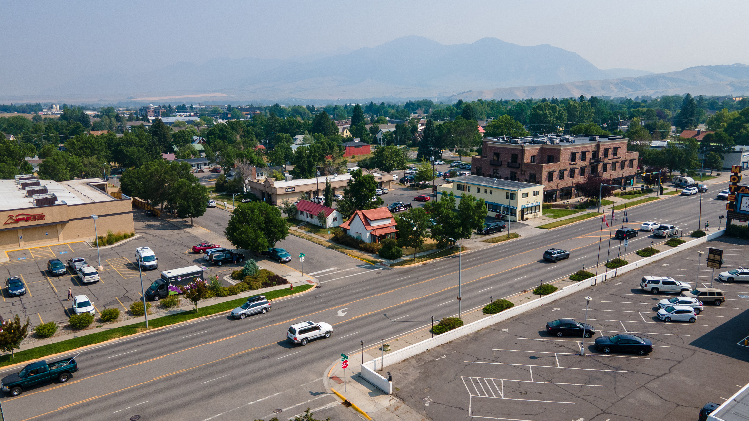 B-2M Zoning building in high traffic area, downtown Bozeman for sale