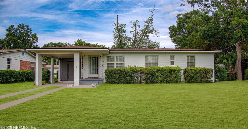 3828 Tyndale Drive