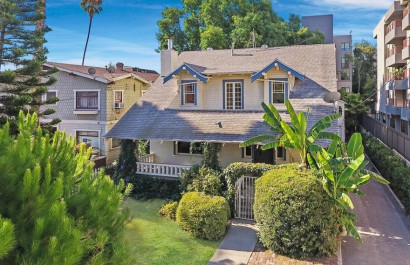 Hollywood: 6136 Carlos Ave