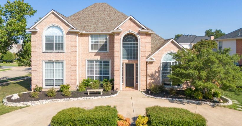 New Home for Sale in Golf Course Community