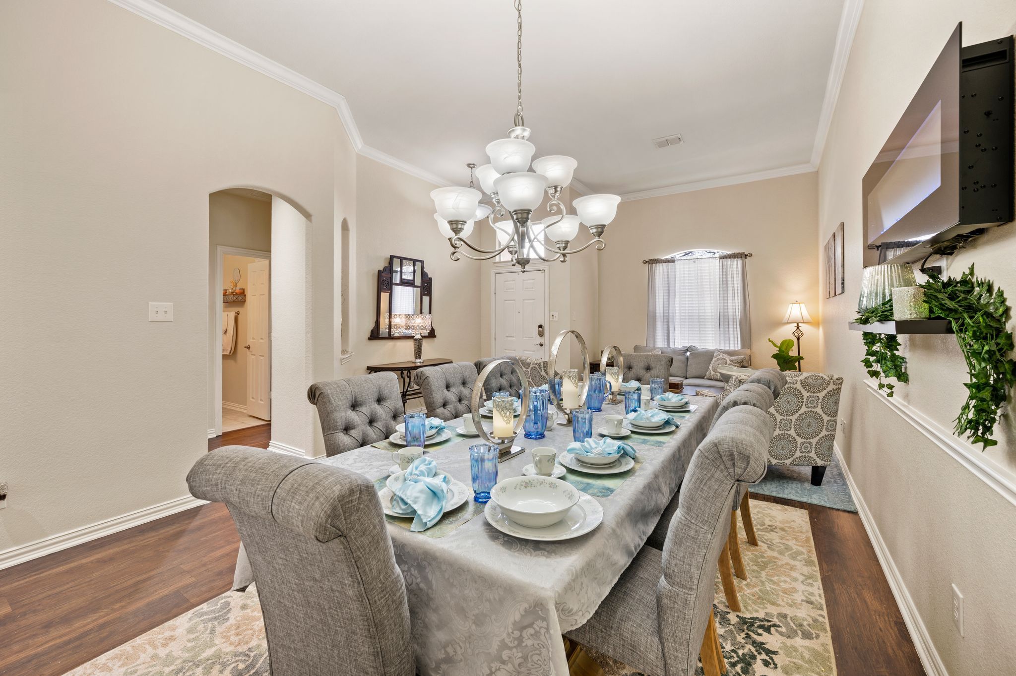 Living & Dining