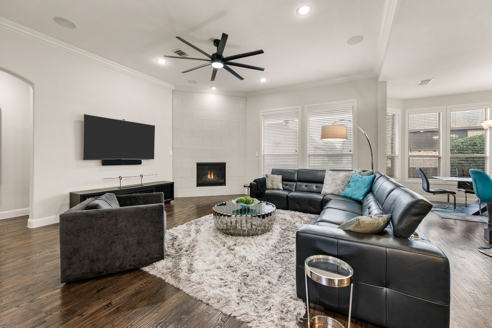 Living and Dining 1