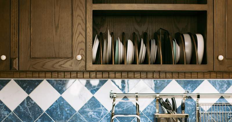 How to Update your Cabinets without Replacing Them