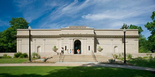 The Long Island Museum Parking