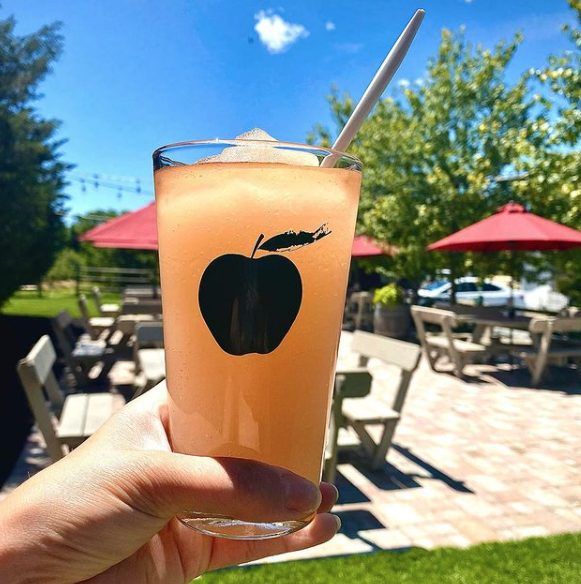 Great South Bay Brewery Apple Hard Seltzer