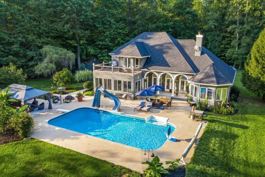 6003 Nichols Lane, Johnstown