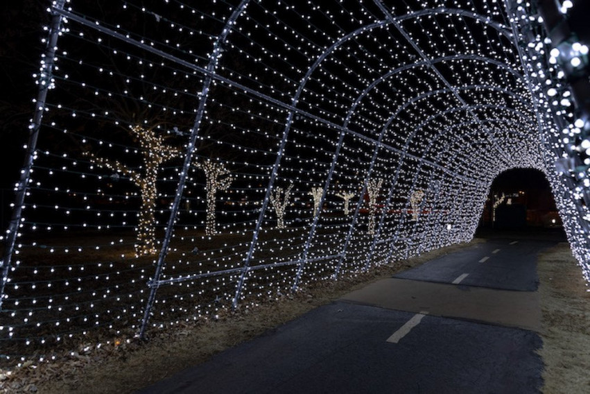 The Best Spots to See Christmas Lights Around OKC