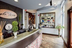 Glo De Vie, North Hills