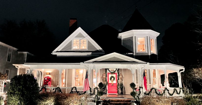 Historic Oakwood Candlelight Tour | The Coley Group