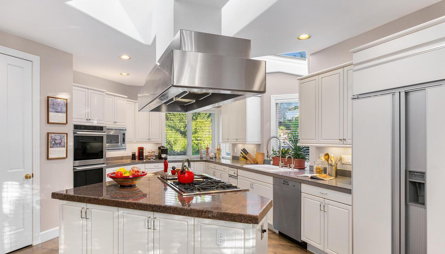 Re/Max Finest Home Page