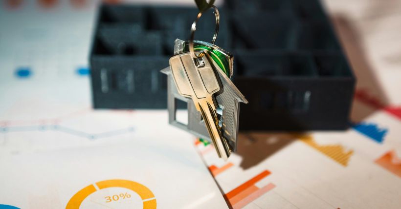 What Happens When You Overprice Your Home?