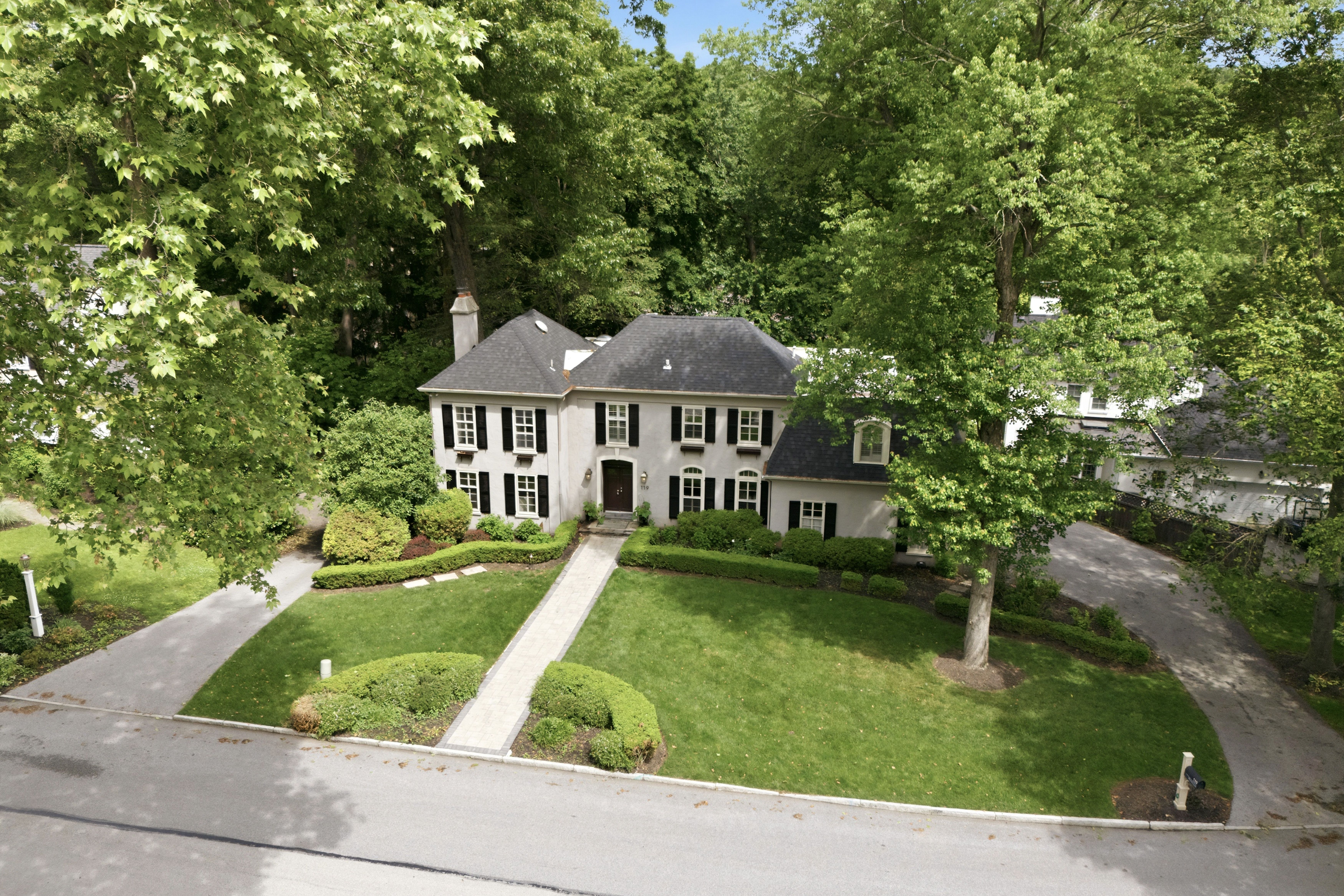 119 Woods Lane Landscape Aerial Cover