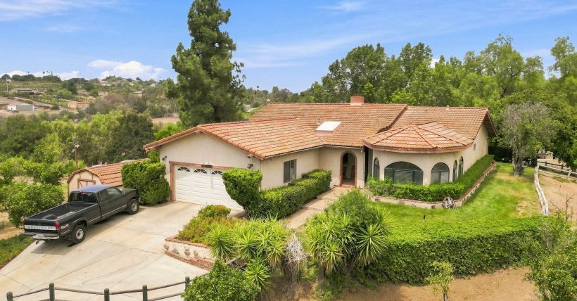 30136 Rolling Hills Drive, Valley Center, CA 92082 - Glen Henderson