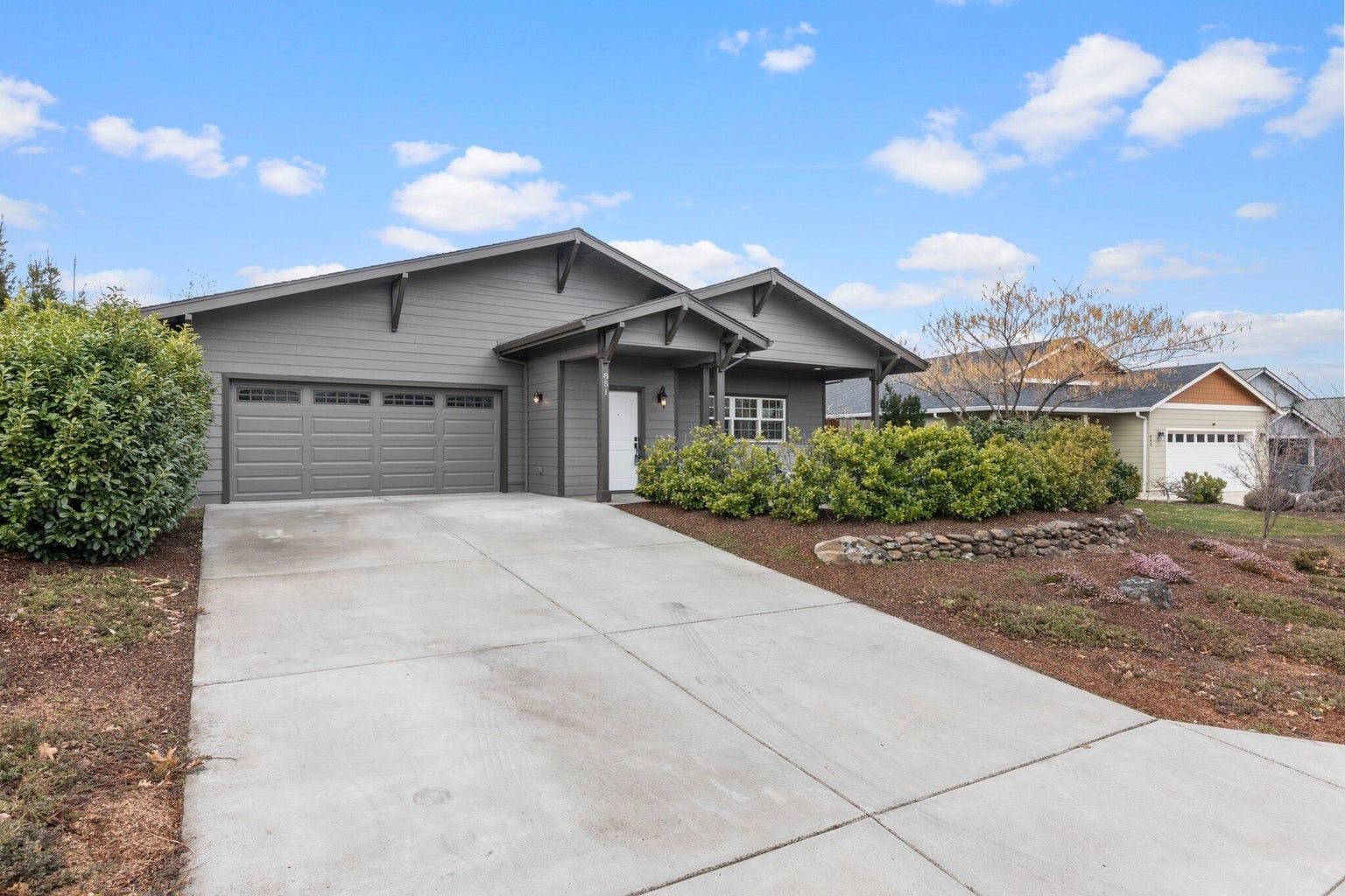 851 Oak Knoll Drive, Ashland, OR