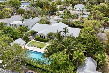 37 Harmony Hill, Nassau, Bahamas