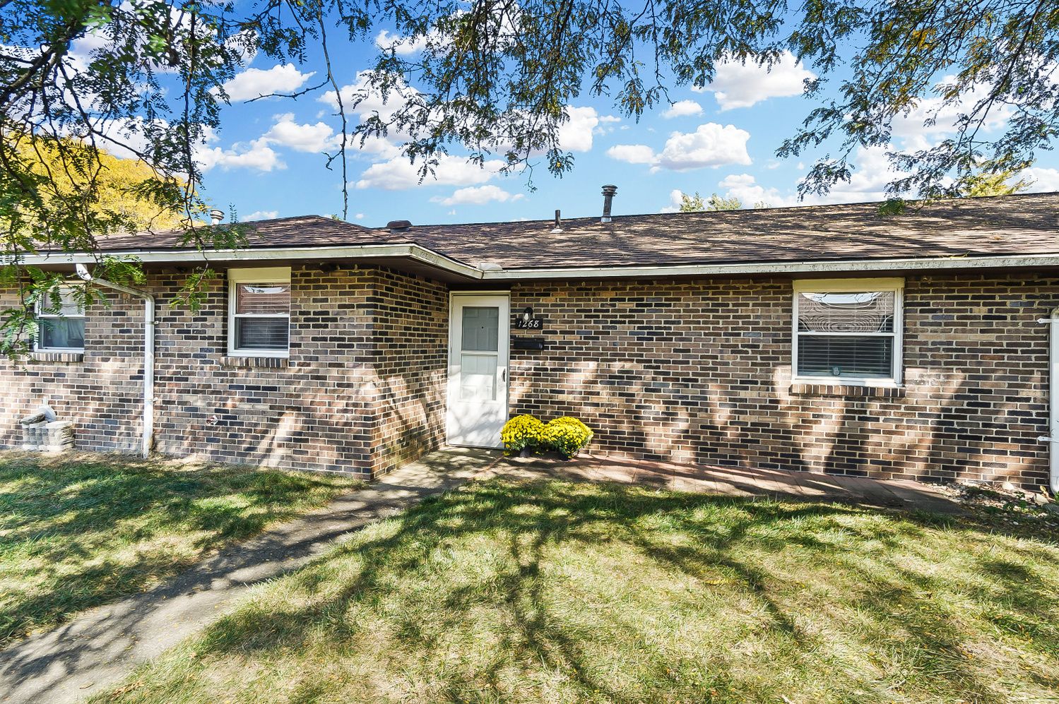 Columbus Ohio condo for sale Woodbrook Village