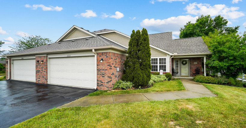 Grove City Ohio condos for sale - Village at Gantz Park