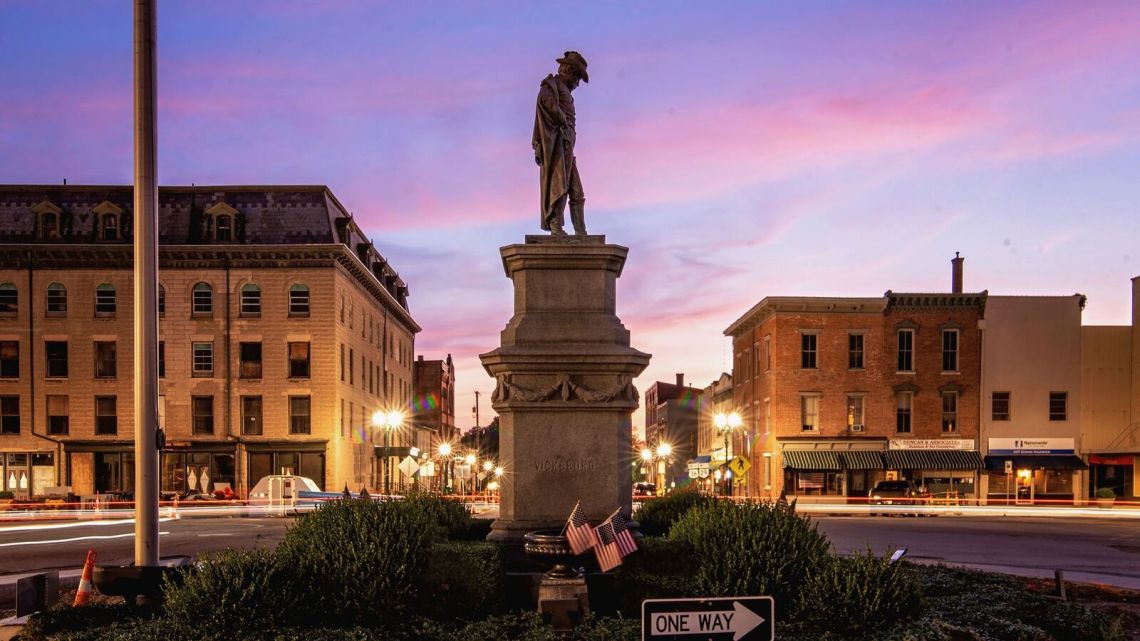 downtown Urbana's Monument Square
