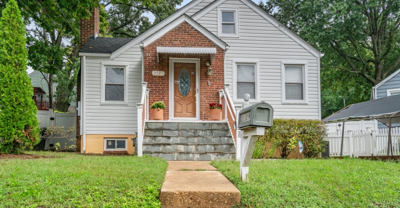 Stunning 4-Bedroom Cape Cod Home with Modern Upgrades in Arlington