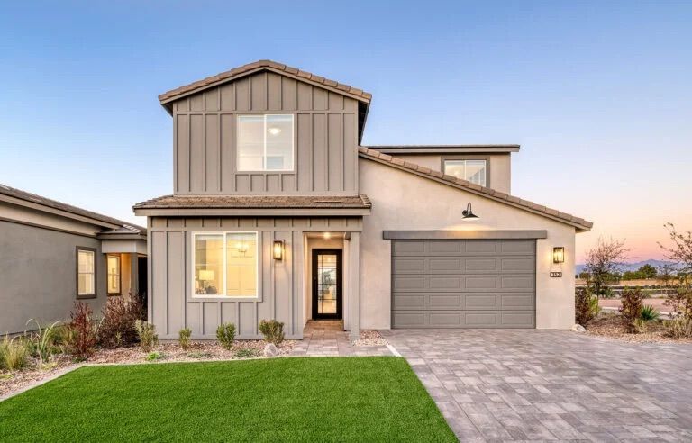 How Professional Photos, Video & 3D Tours Help Sell Your North Phoenix Home Faster | Valle Home Group’s Marketing Playbook