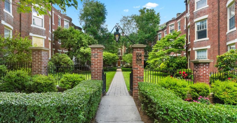 2-Bedroom Condo for Sale in Brookline MA | 139 Beaconsfield Rd Unit B-1