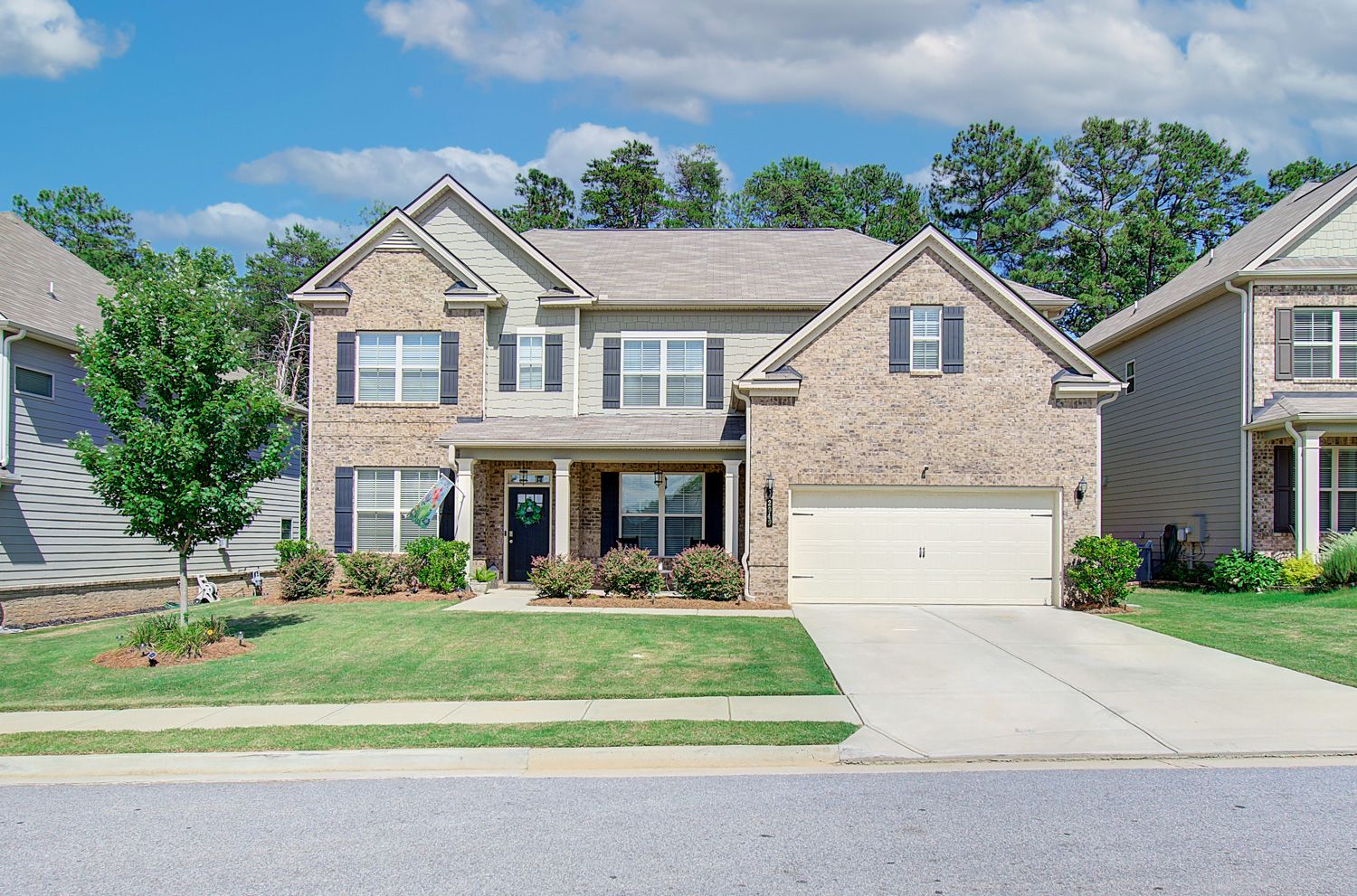 Open House + Just Listed | Family Home in Fantastic Community