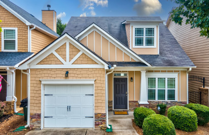 Just Listed  | Charming Move-In Ready Home
