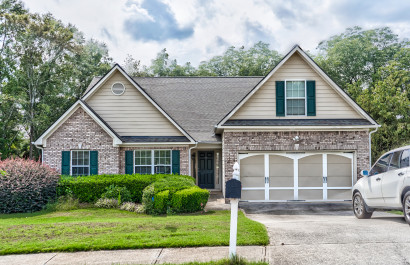 OPEN HOUSE + Just Listed | Ranch Style Home with Finished Bonus Room